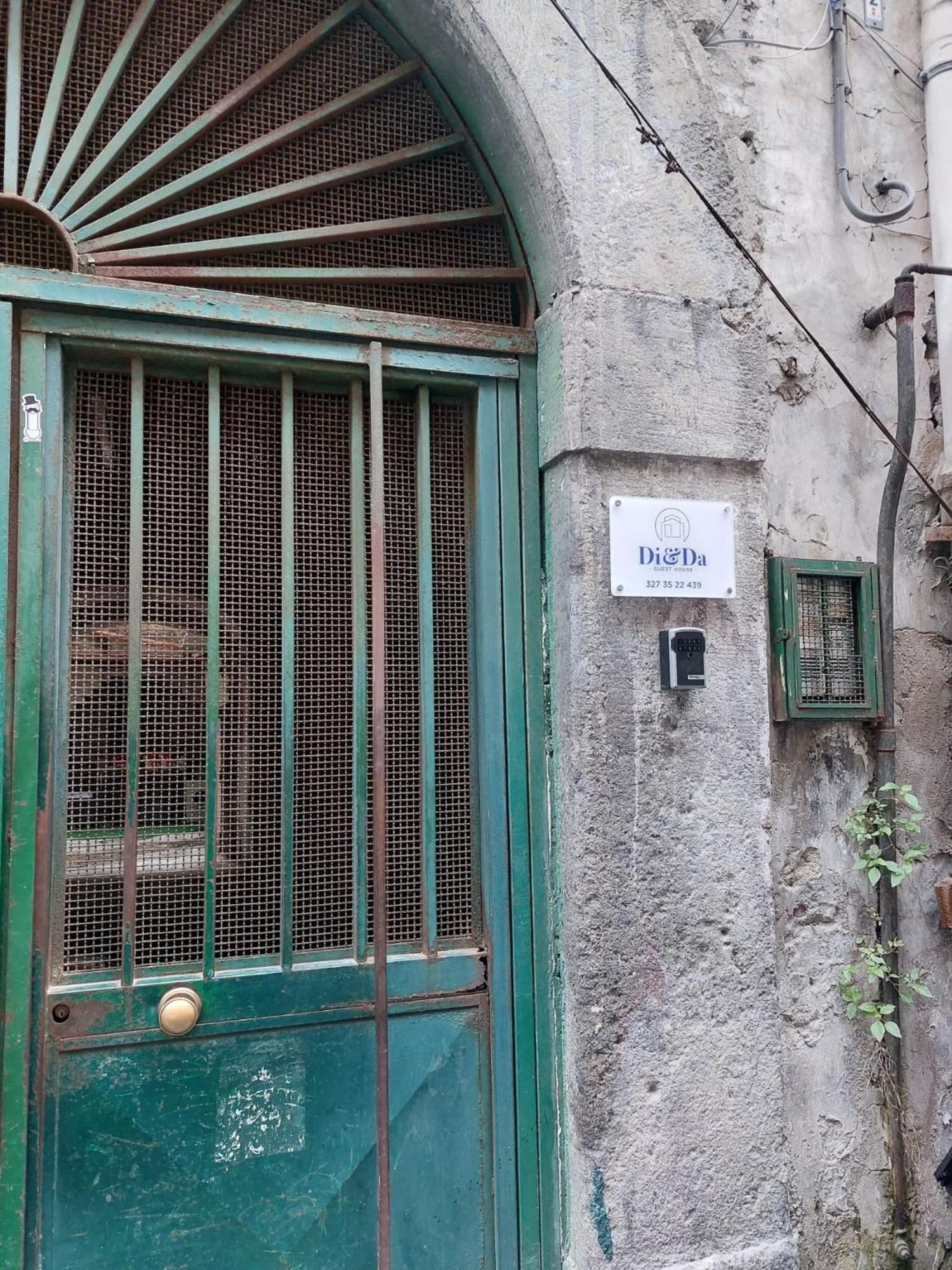 Napoli Centro - Di&Da Guest House Dış mekan fotoğraf